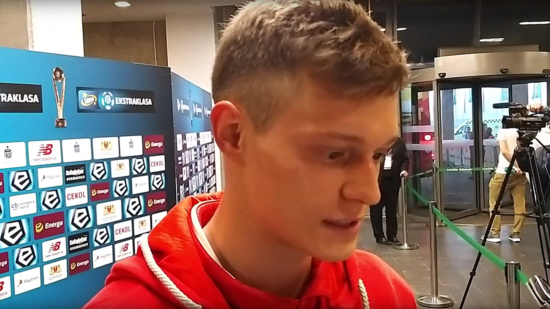 Debiut bardzo mnie cieszy i jestem wdzięczny za tę szansę - Michał Ozga po porażce z Lechią