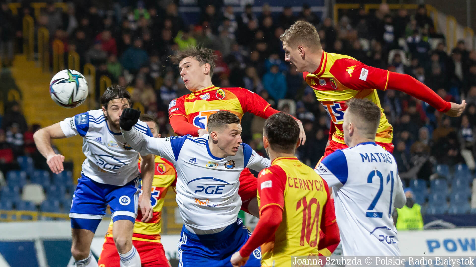 Jagiellonia remisuje ze Stalą Mielec - gola traci w ostatnich minutach spotkania [zdjęcia]