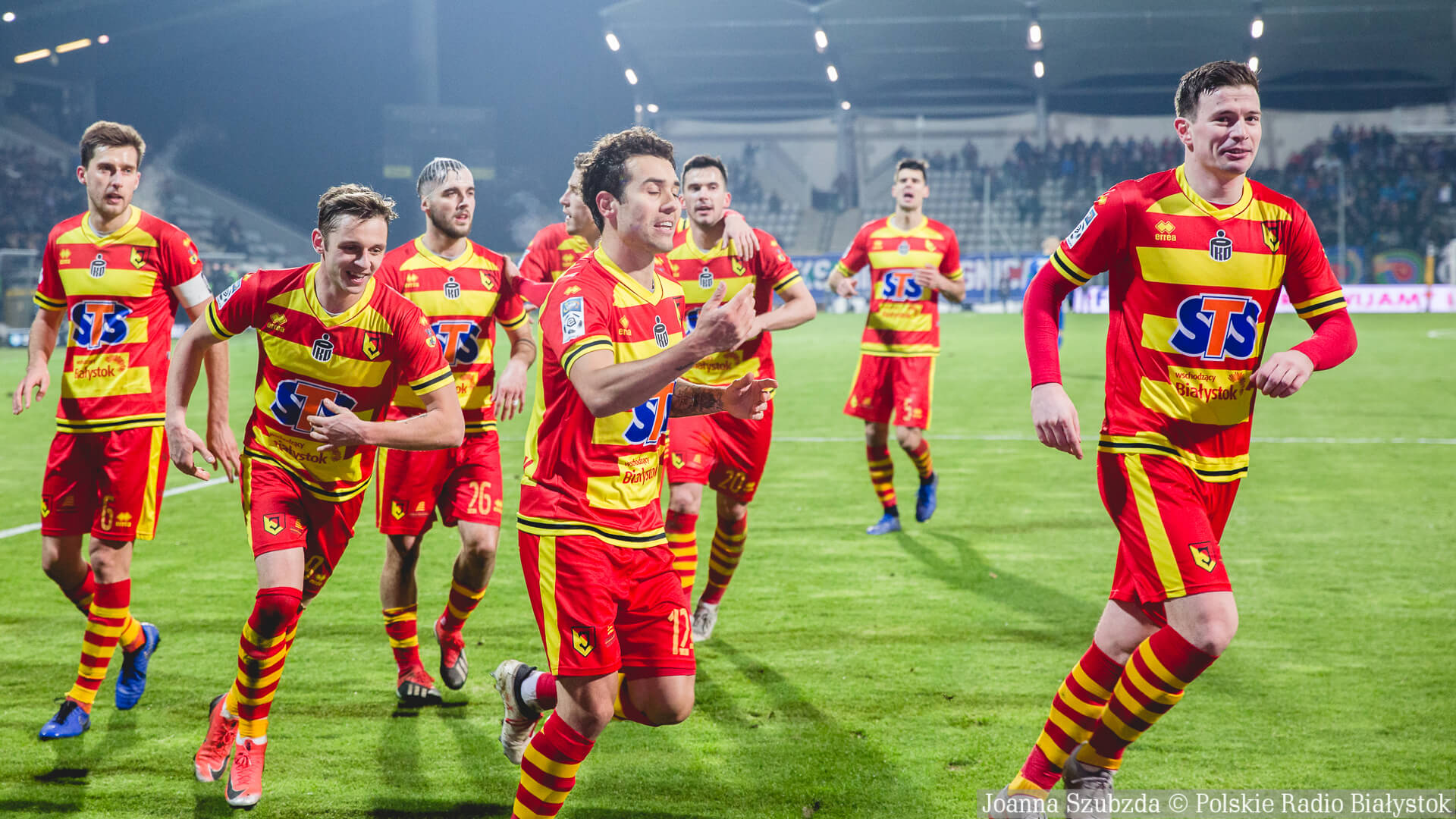 Udany początek piłkarskiej wiosny - Jagiellonia wygrywa w Legnicy