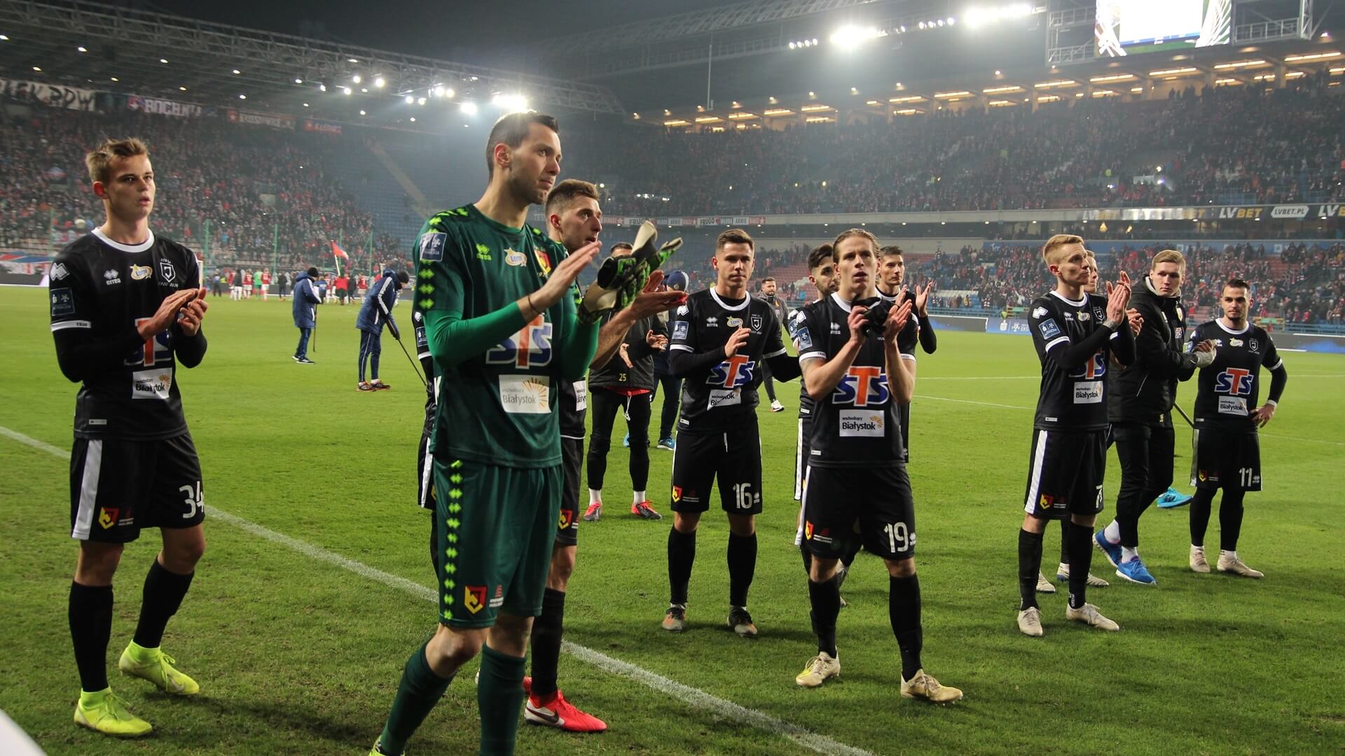 Nieudany debiut nowego trenera Jagiellonii - żółto-czerwoni przegrali pod Wawelem [zdjęcia]