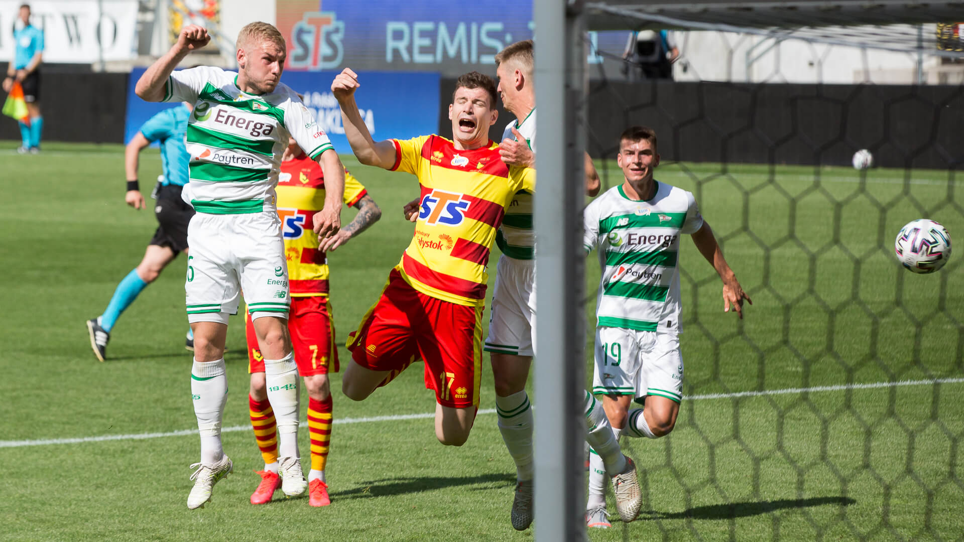 Jagiellonia przegrywa z Lechią Gdańsk i ma coraz mniejsze szanse na miejsce medalowe [zdjęcia]