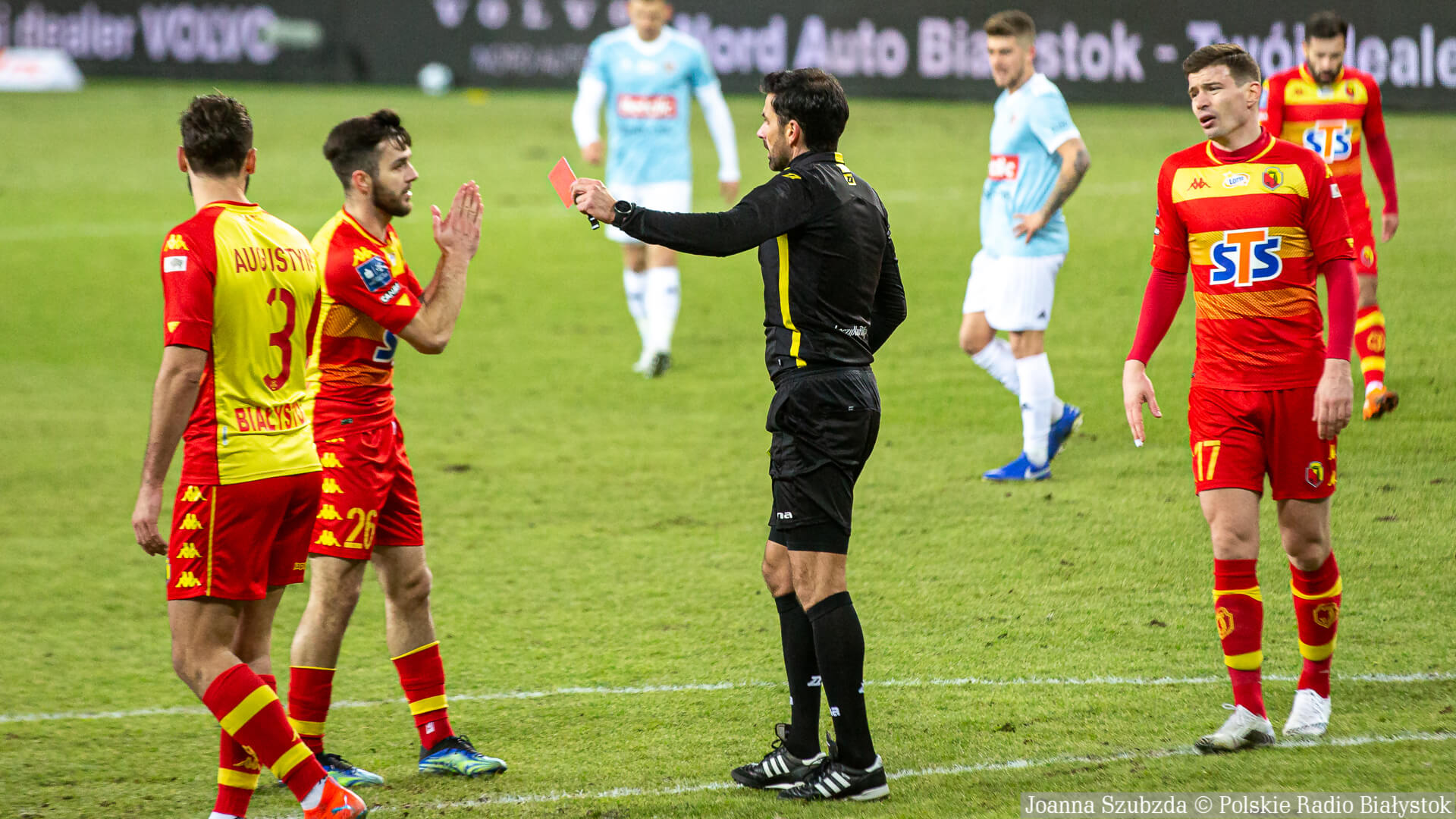 Jagiellonia Białystok przegrywa z Piastem Gliwice po golu w doliczonym czasie [zdjęcia]