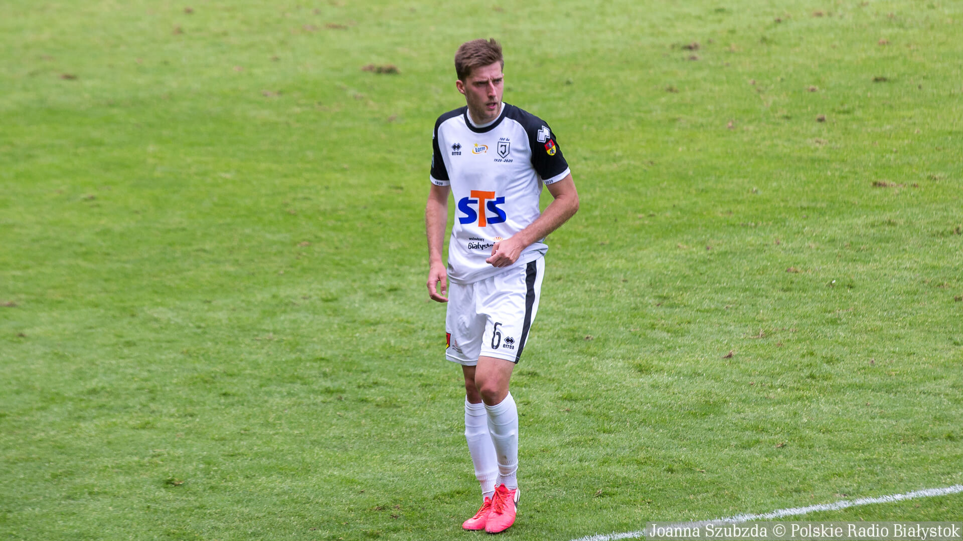 Romanczuk: tracimy bramki w dziecinny sposób