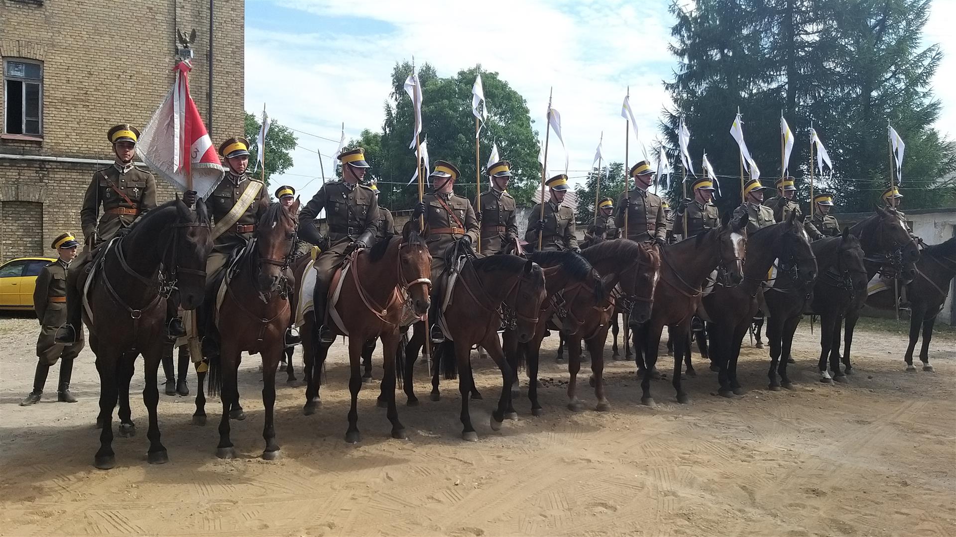 100-lecie 3. Pułku Szwoleżerów Mazowieckich w Suwałkach [zdjęcia]