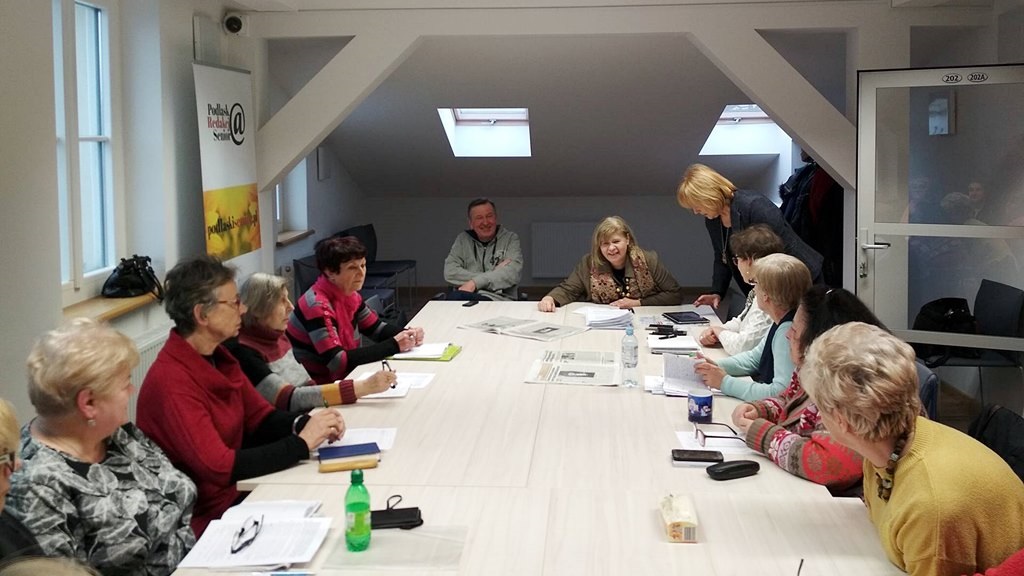 "Między wnukiem a redakcją"- reportaż Joanny Sikory