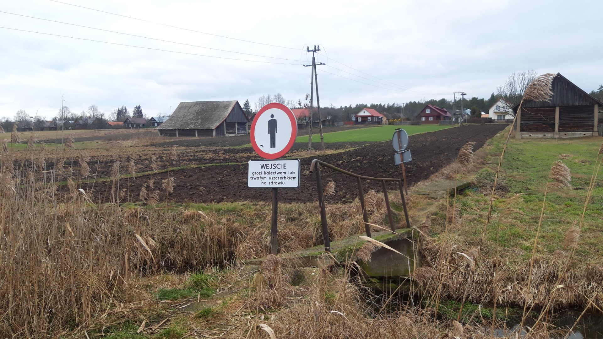 Kładka we wsi Soce wymaga pilnego remontu - trwa zbiórka pieniędzy na jej naprawę