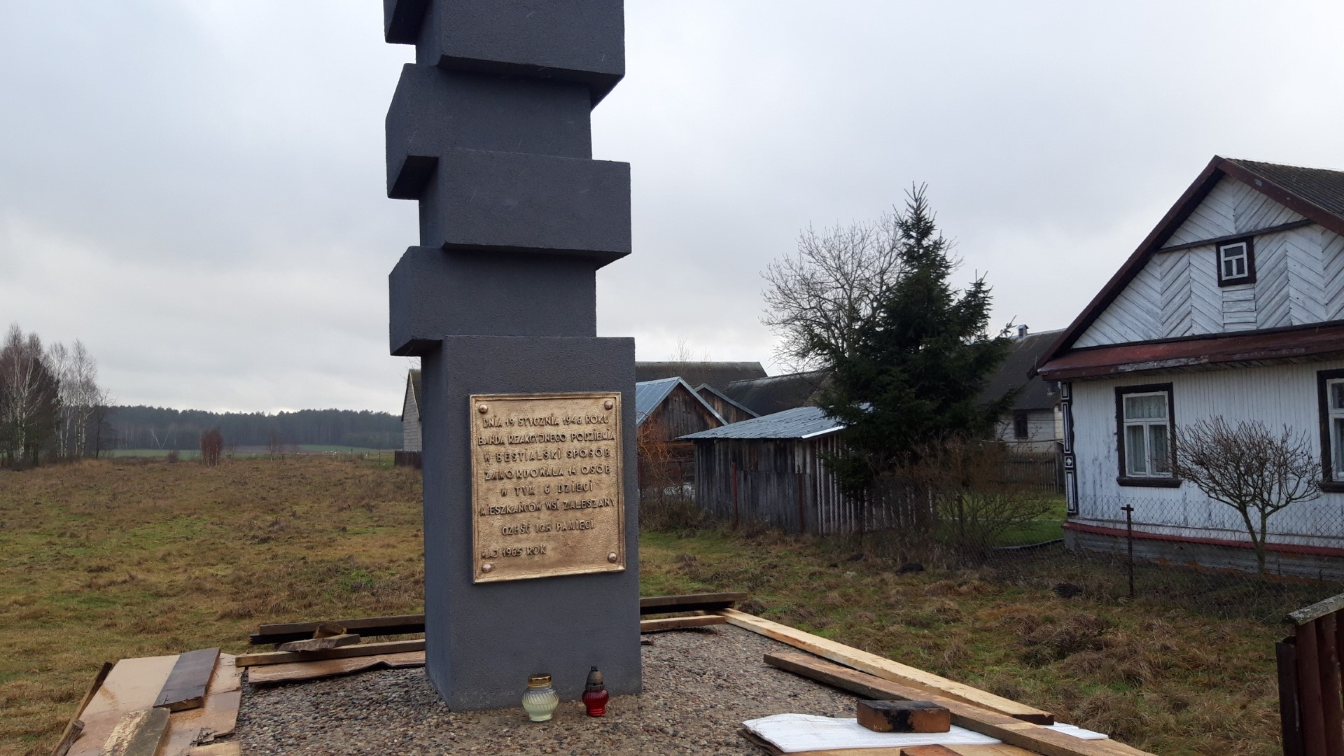 Kontrowersje wokół remontu pomnika ku czci ofiar pacyfikacji w Zaleszanach