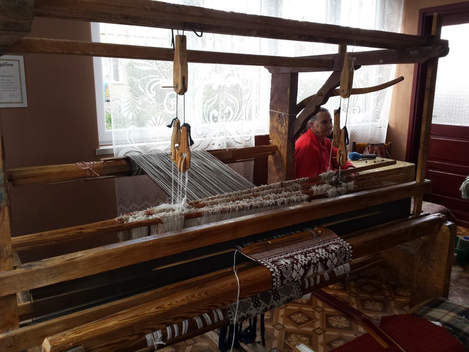 Korycińskie tkaczki będą uczyć jak się robi tkaniny dwuosnowowe