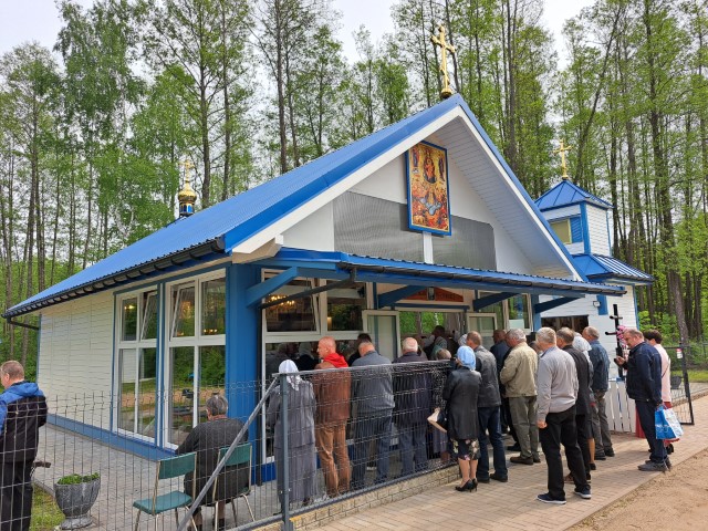 Źródełko w Miękiszach przyciąga pielgrzymów i turystów 10.05.2024