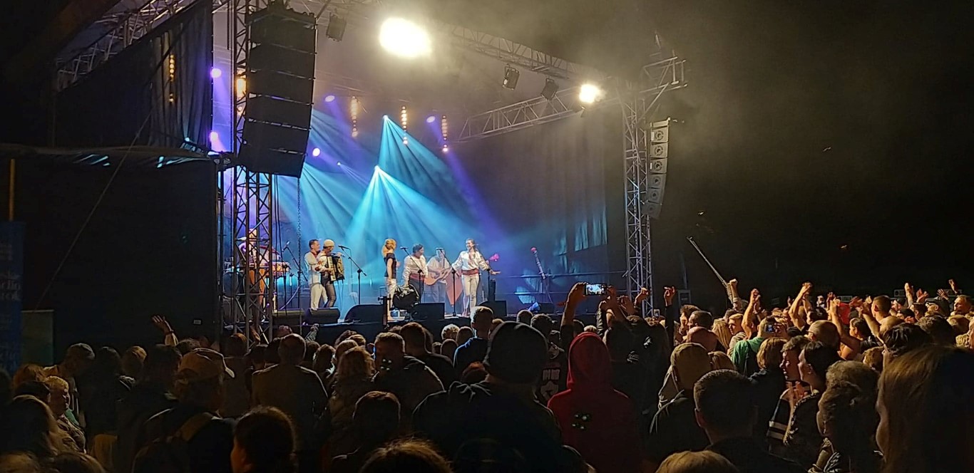 Kultura w regionie: filmy, przedstawienia na powietrzu i festiwale