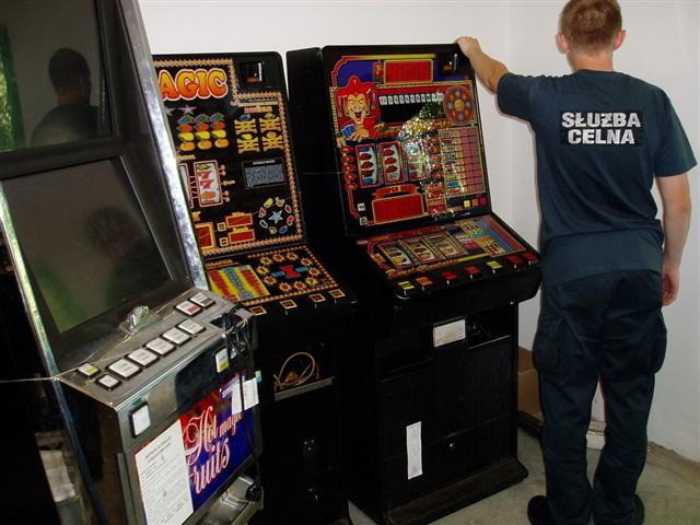 Region:  Coraz więcej nielegalnych automatów do gry w rękach celników