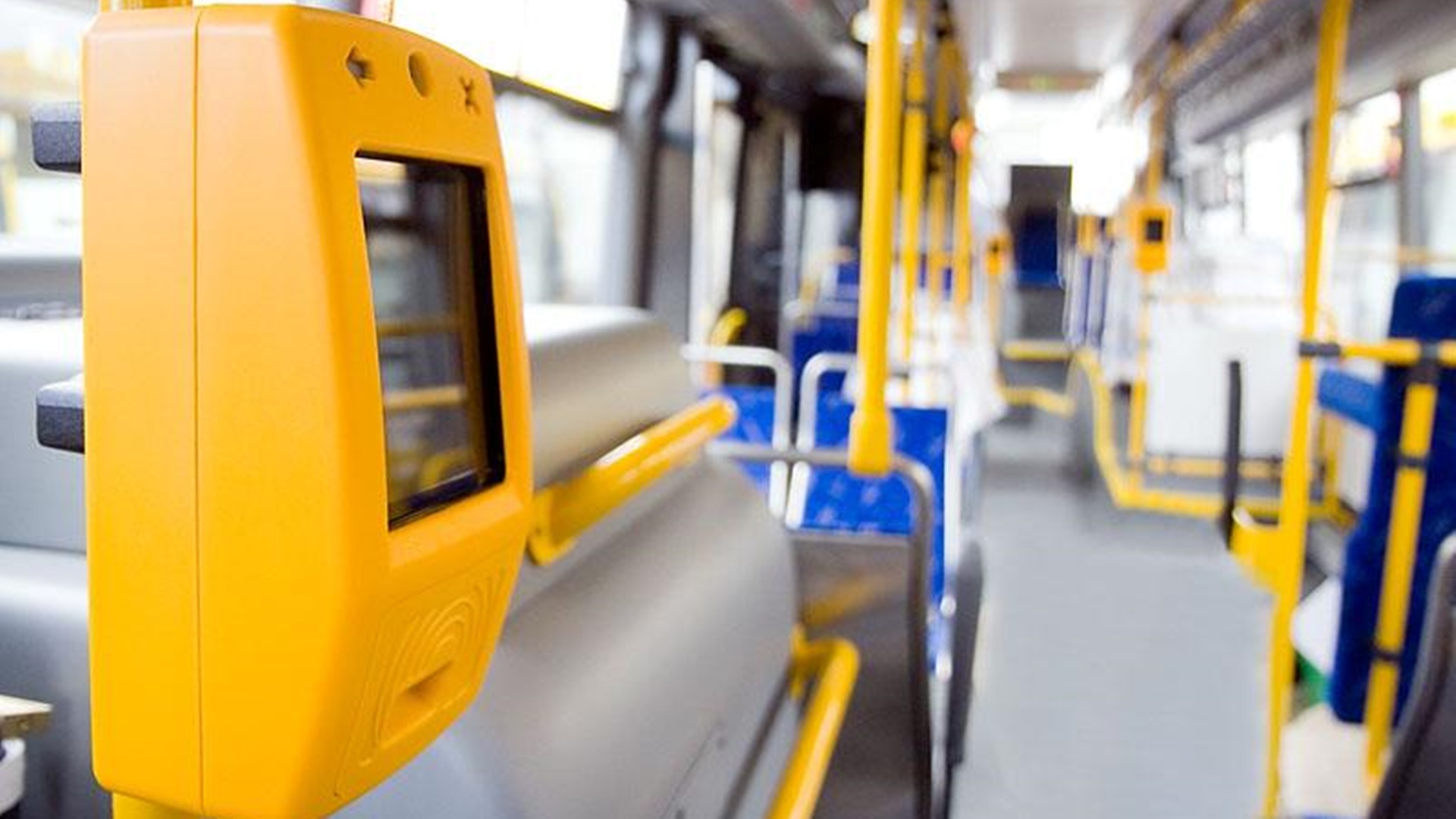 Bezpłatna komunikacja miejska sprawiła, że wzrosło zainteresowanie Łomżyńską Kartą Seniora