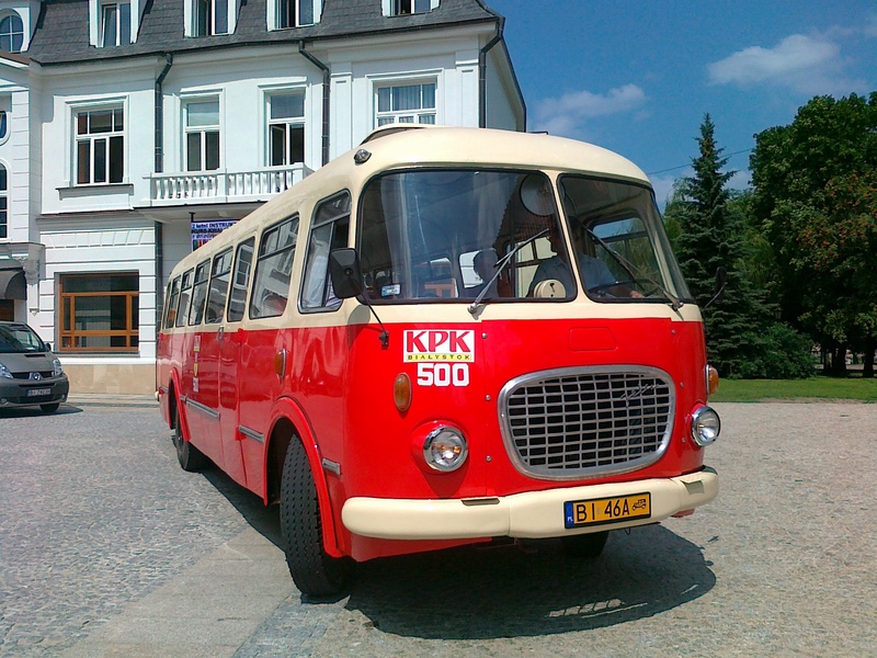 Historia Białegostoku zza szyb zabytkowego autobusu – "ogórek" inauguruje sezon