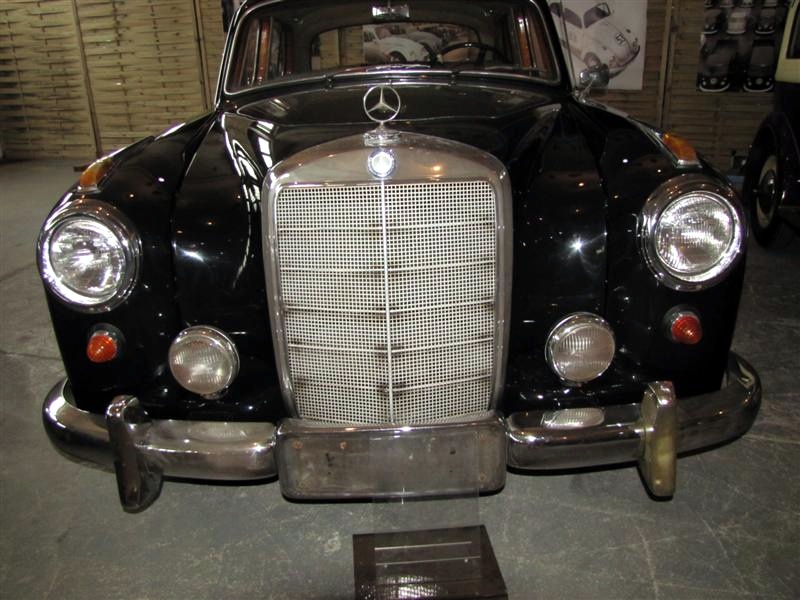 Rajd zabytkowych aut na podlaskich drogach