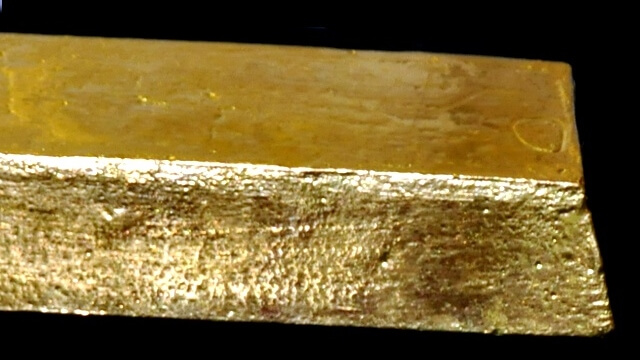 Złoto kosztuje najwięcej w historii - to efekt koronawirusa