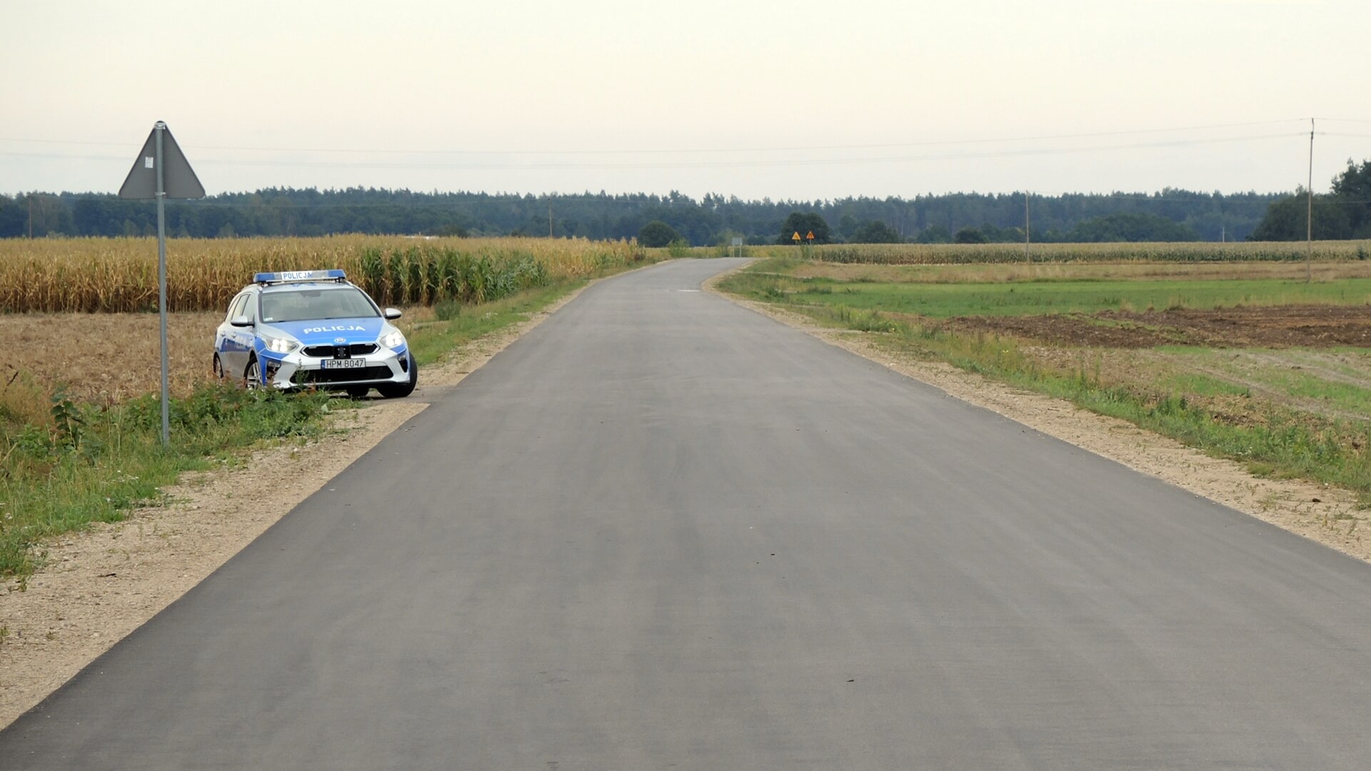 Po kilkudziesięciu latach oczekiwania mieszkańcy dwóch wsi w powiecie łomżyńskim mają asfaltową drogę