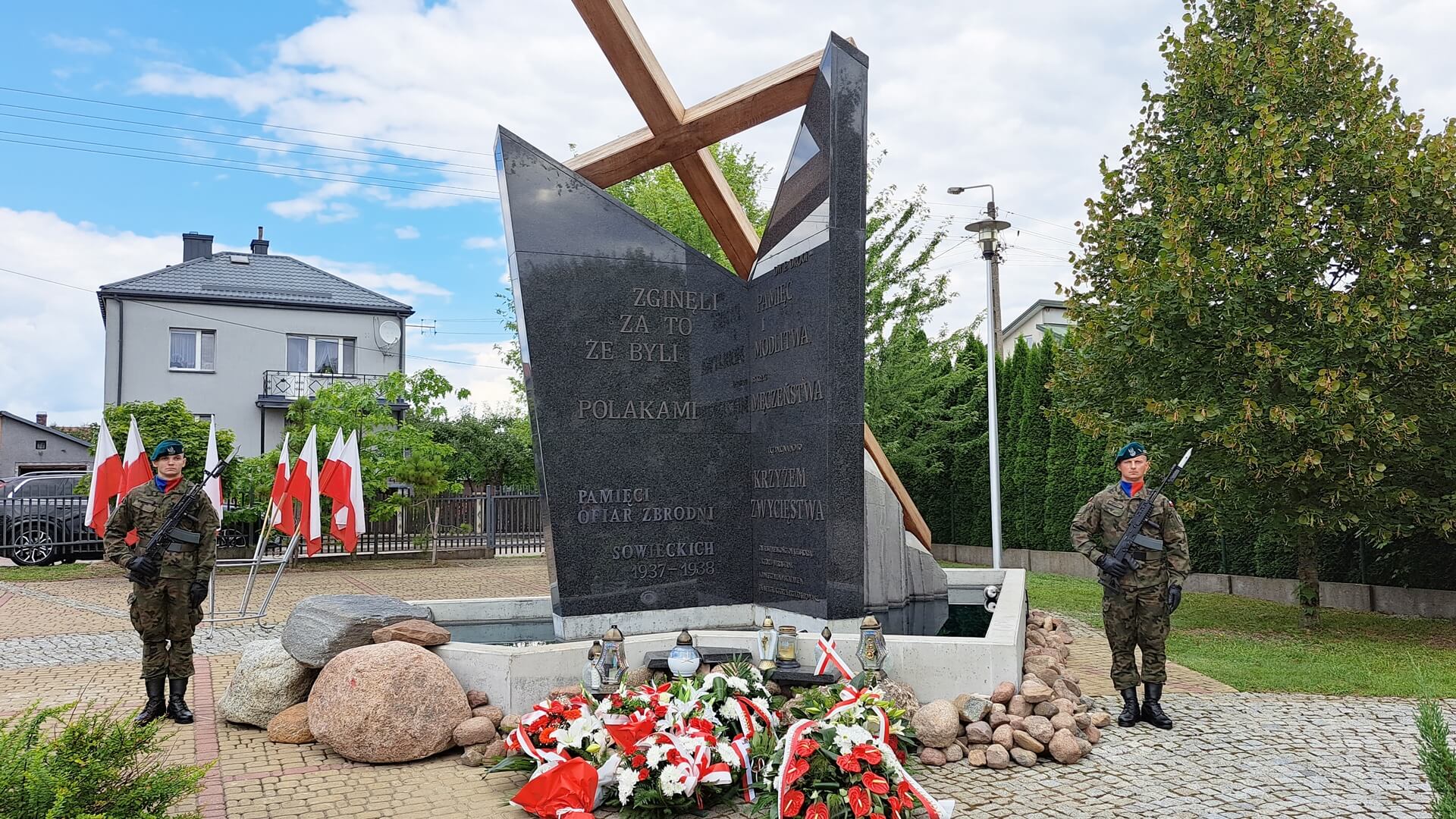 Samorządowcy i mieszkańcy Sokół uczcili 86. rocznicę tzw. Operacji Polskiej NKWD