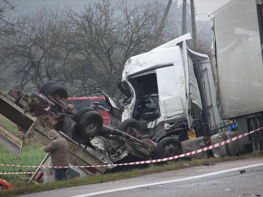 Łomża:  Po wypadku koło Zambrowa - oskarżony kierowca TiR-a