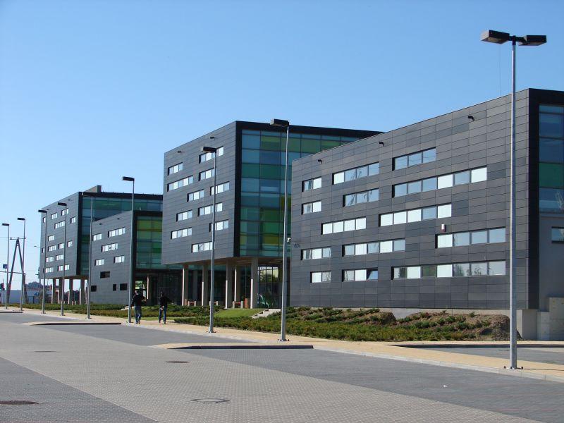 Łomża:  Uczelnia chce prowadzić opiekę dzienną dla dzieci studentów