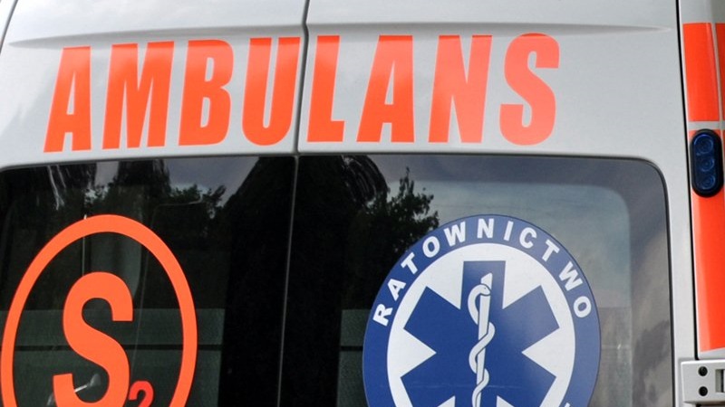 Ewakuacja uczniów z ZSTiO w Białymstoku – uczennica trafiła do szpitala