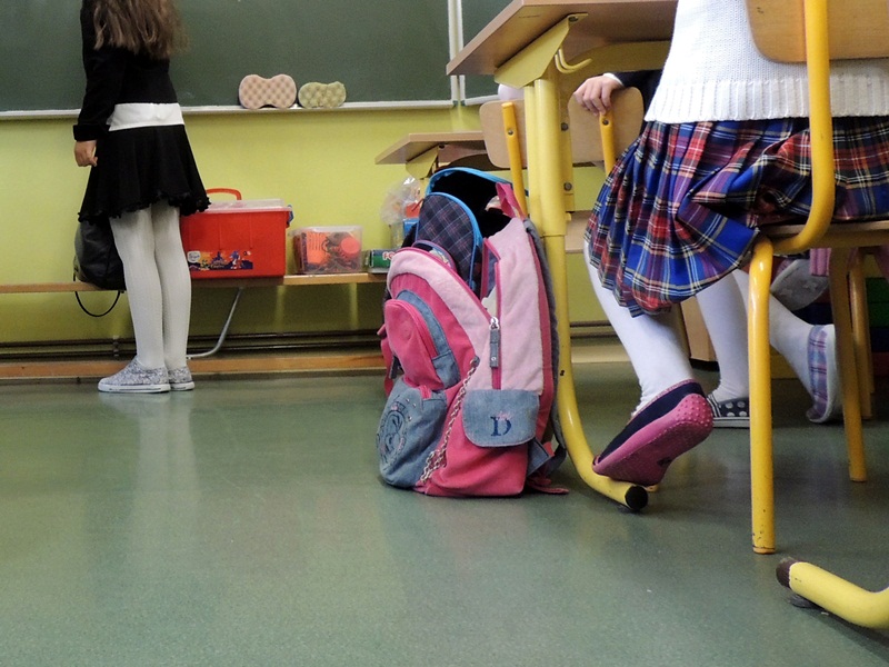 Straż, policja i pogotowie w jednej z białostockich szkół przez głupi żart uczennic