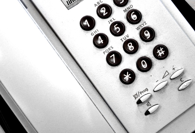 Wszyscy, którzy dla żartu dzwonią i blokują numery alarmowe, mogą być ukarani