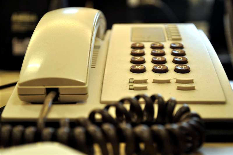 Próby wyłudzenia pieniędzy w Bielsku Podlaskim – oszuści dzwonią do starszych osób