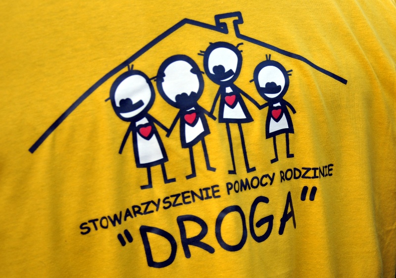 Podlaskie:  Pół tysiąca paczek ze słodyczami od Stowarzyszenia Pomocy Rodzinie "Droga"