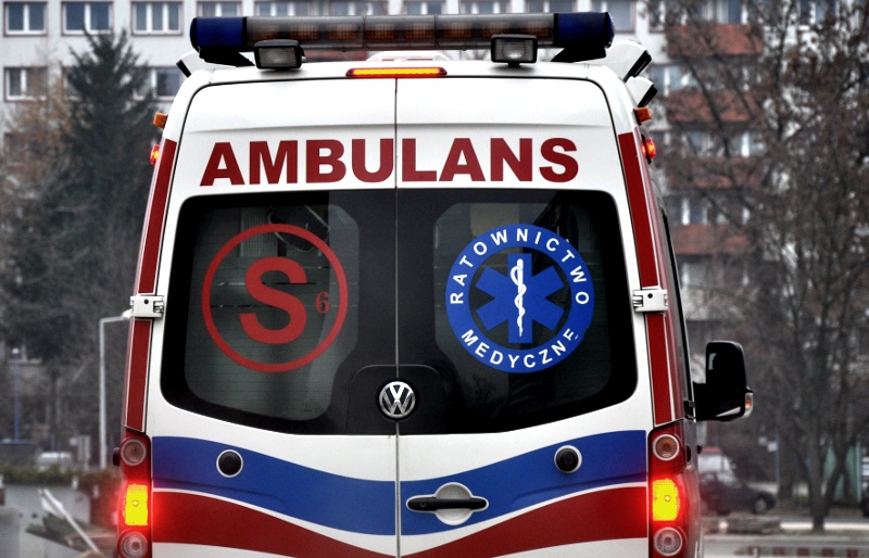Pijany kierowca ambulansu jechał po pacjenta