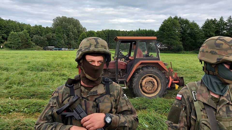 SG: Właściciele działek koło Usnarza Górnego wzywali policję