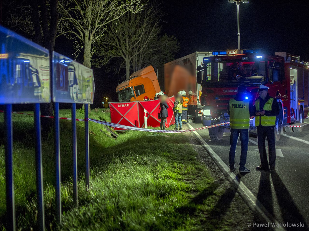 Wypadek koło Miastkowa - zginęły dwie osoby