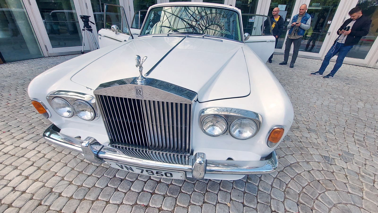 Można wylicytować Rolls-Royce'a i pomóc 6-letniemu Dominikowi