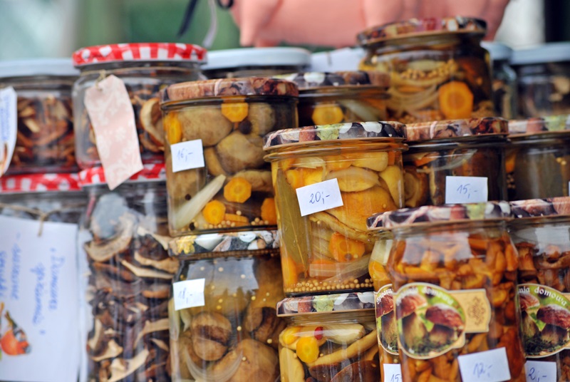 Jarmark w wigierskim klasztorze - regionalne potrawy, rękodzieło i koncerty