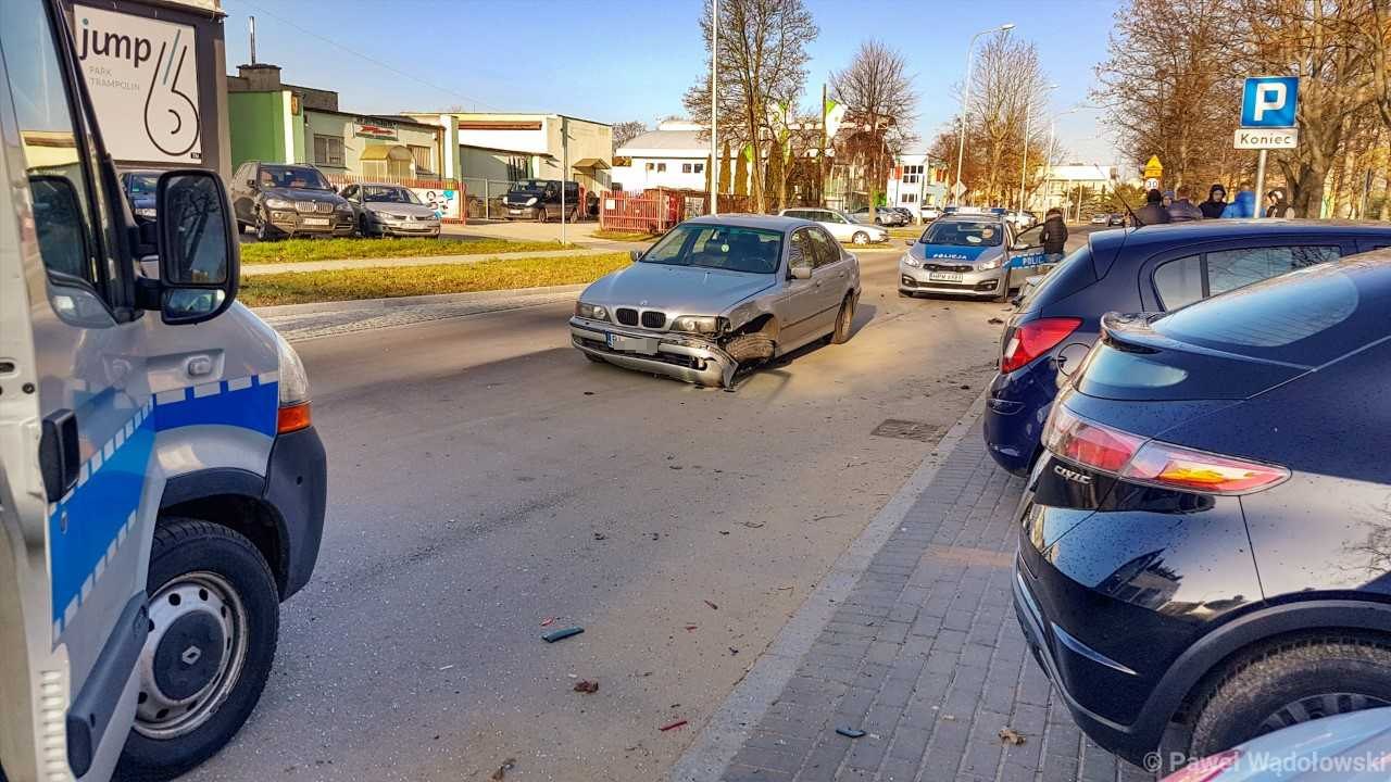 Sześć uszkodzonych aut - jedna osoba ranna w Łomży