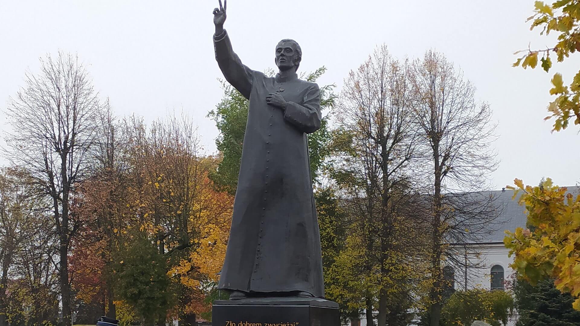 Film, wystawa i wspomnienia. Fundacja "Dobro" organizuje spotkanie poświęcone ks. Popiełuszce