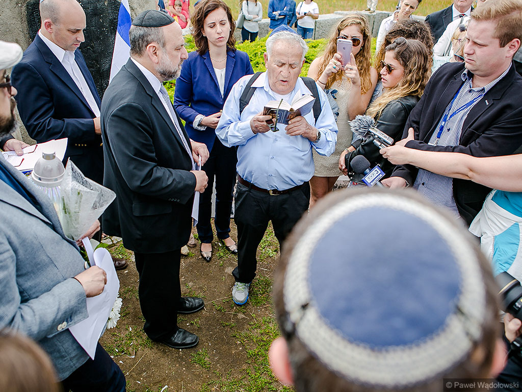 Uczczono 75. rocznicę pogromu w Jedwabnem