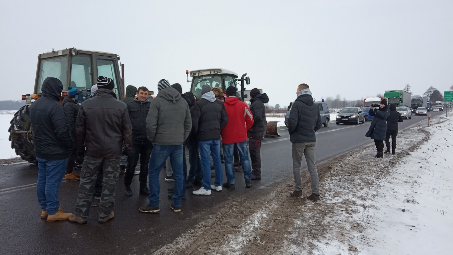 Koniec protestu rolników na drodze krajowej nr 8 koło Korycina