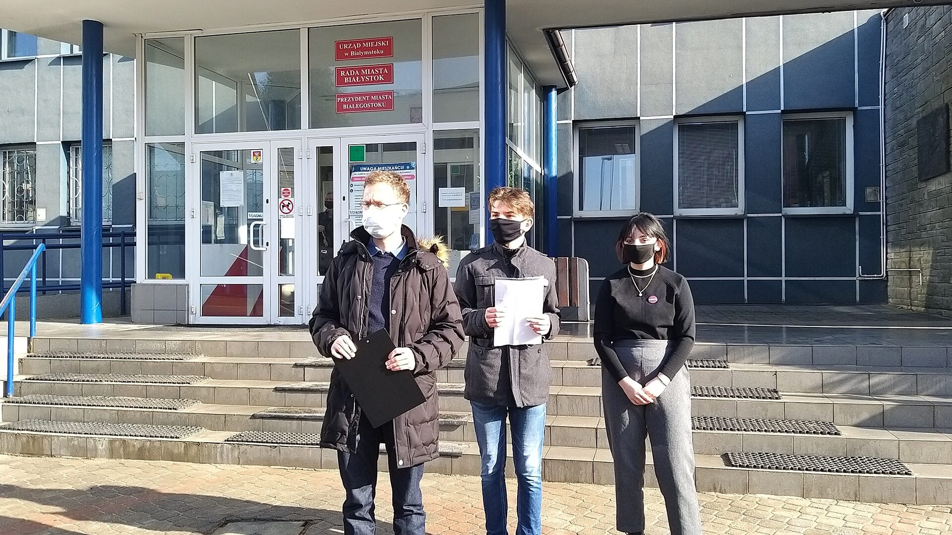 Białostoccy działacze Lewicy chcą, by w związku ze smogiem częściej wprowadzano bezpłatną komunikację