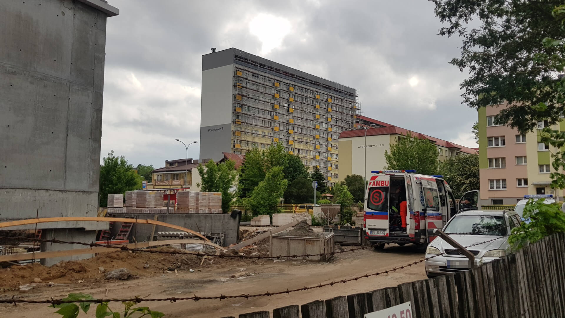 57-letni robotnik zginął na budowie bloków przy ul. Wierzbowej w Białymstoku