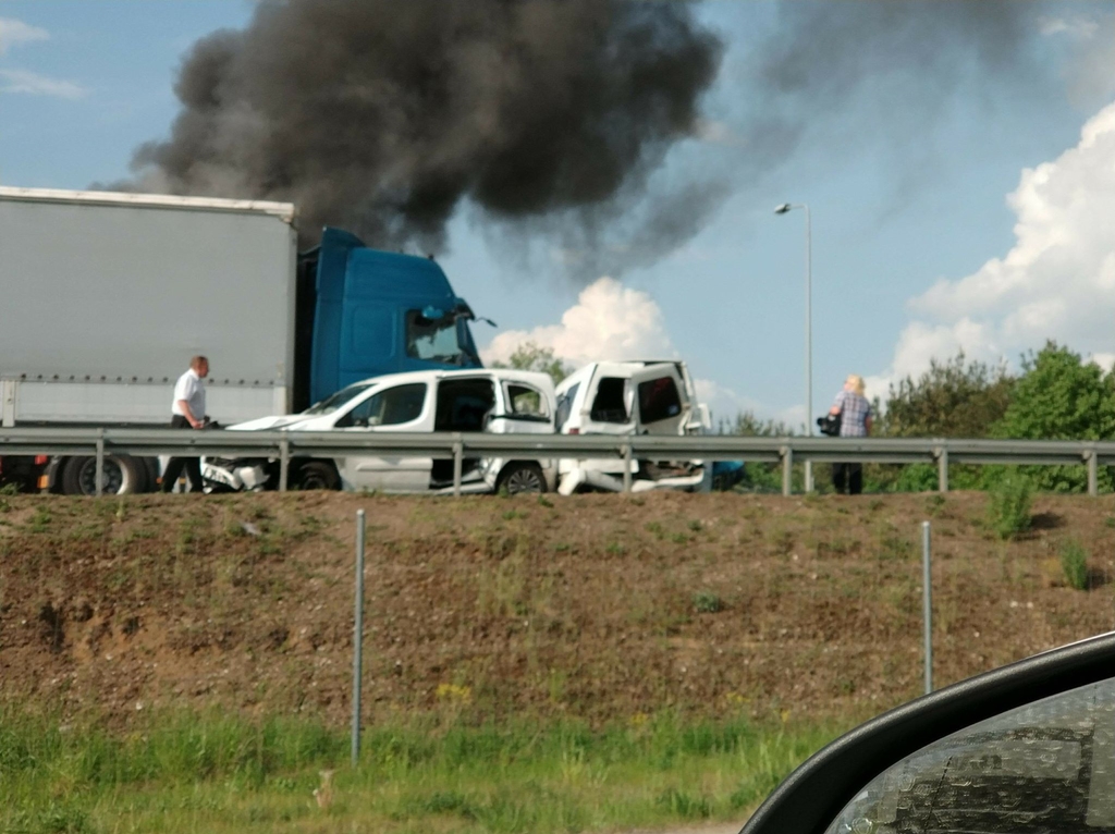 Karambol w Porosłach - kilka osób rannych