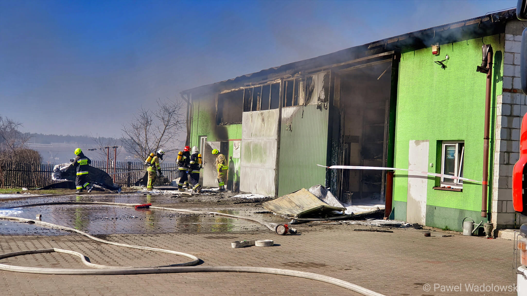 Pożar hali przemysłowej koło Łomży