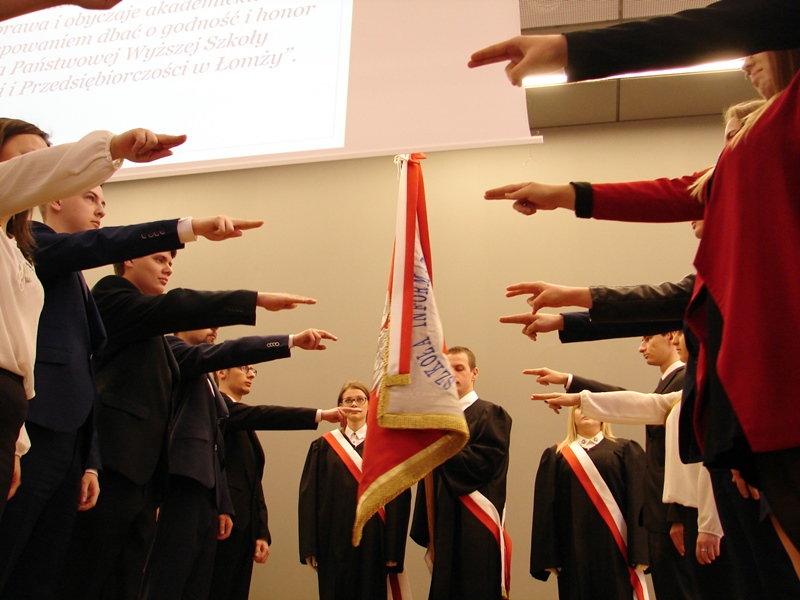 Inauguracja roku w Państwowej Wyższej Szkole Informatyki i Przedsiębiorczości w Łomży