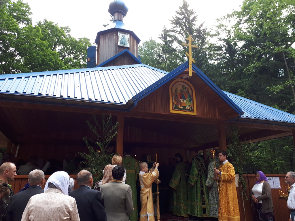 Uroczystości Zesłania Ducha Świętego w prawosławnym sanktuarium w Puszczy Białowieskiej