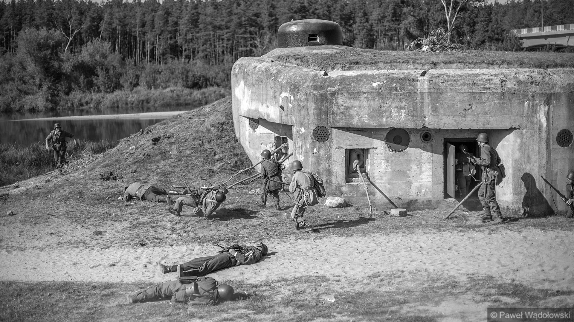Rekonstruktorzy przypomnieli jak wyglądała obrona Nowogrodu w 1939 roku i walki pod Grabowem [zdjęcia]