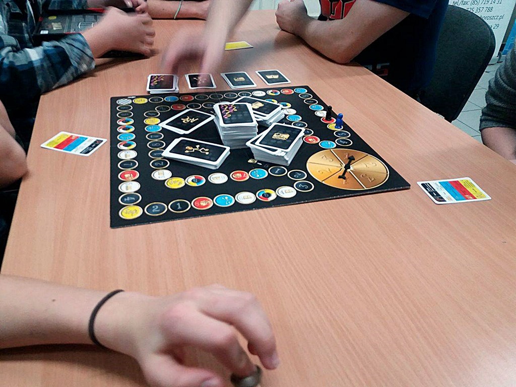 W Choroszczy przez całą noc grali w "planszówki"