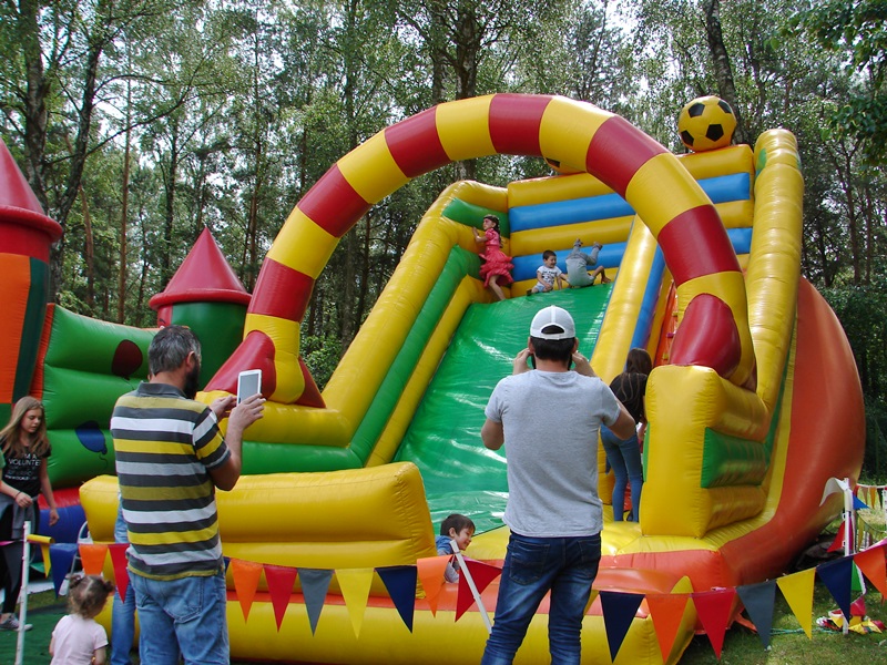 Dmuchańce, skakańce - felieton Adama Dąbrowskiego