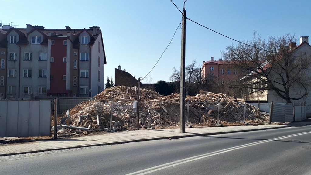 Były nieprawidłowości przy podejmowaniu decyzji ws. zburzenia kamienicy na Bojarach