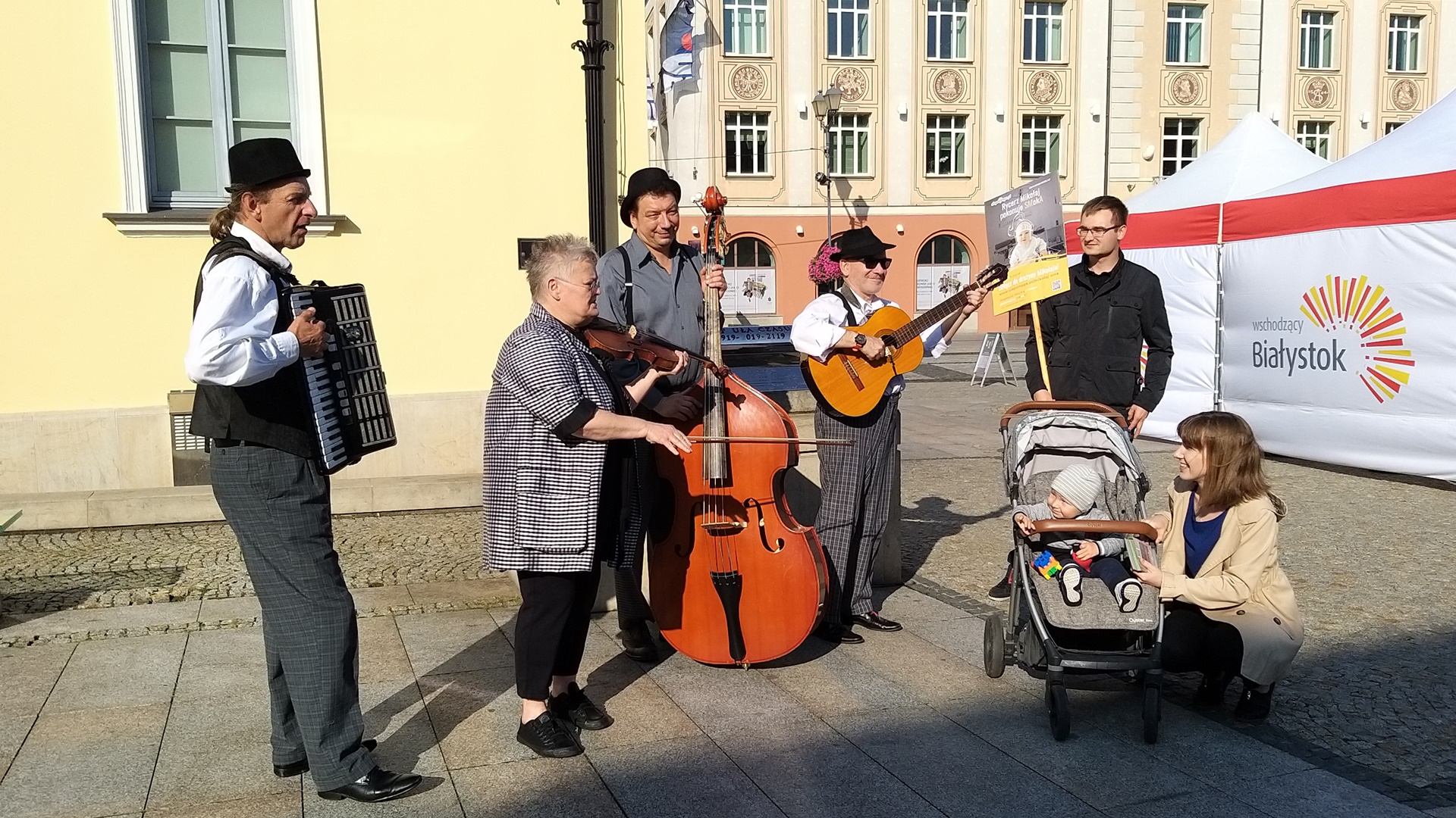 Mały Mikołaj potrzebuje 9 mln zł na leczenie - pieniądze zbierali m.in. aktorzy BTL-u