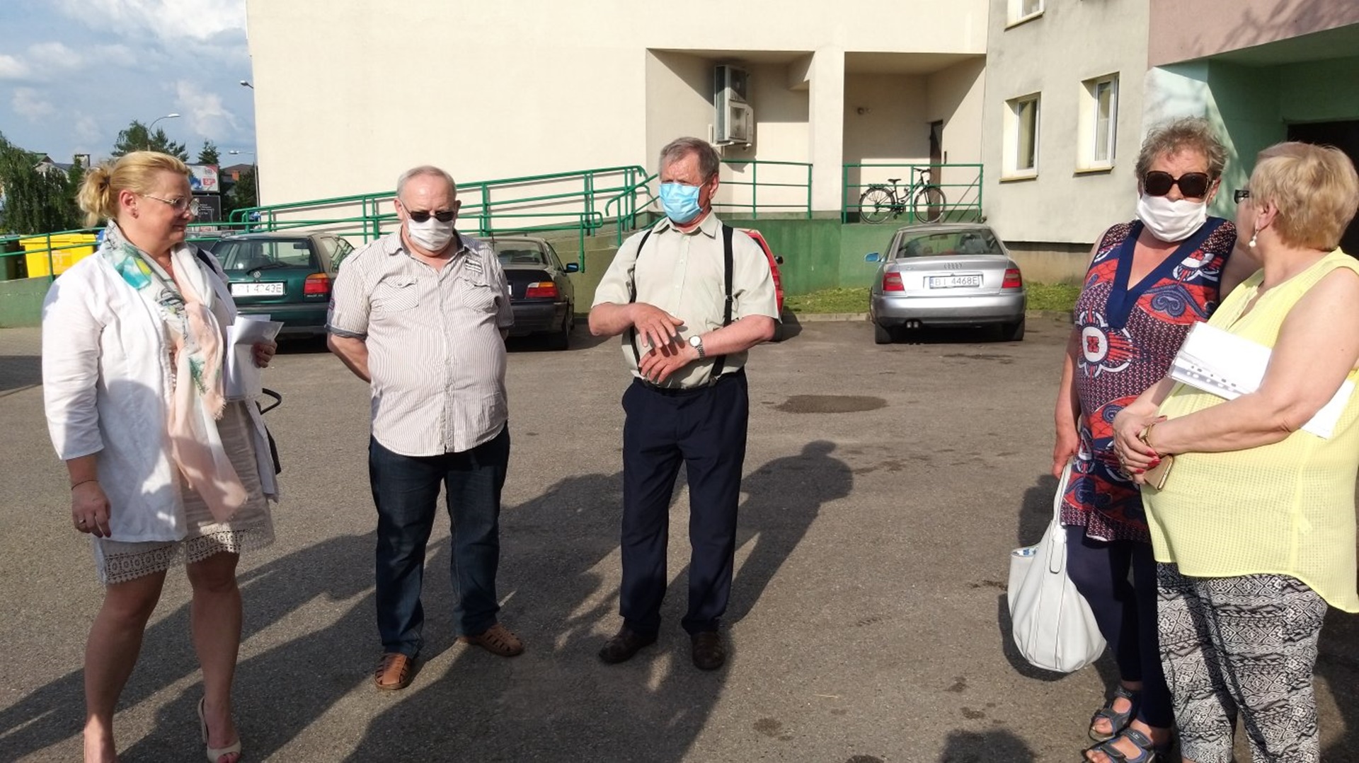 Lokatorzy mieszkań komunalnych w Białymstoku walczą o zmianę uchwały - obecna uniemożliwia im wykup lokali