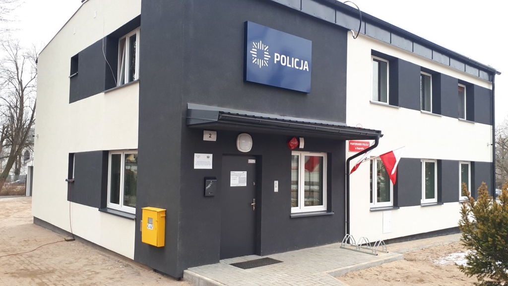 Uroczyste otwarcie posterunku policji po remoncie